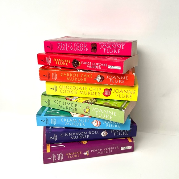 Other - 8 Joanne Fluke Culinary Mystery Novels Hannah Swensen, with Recipes